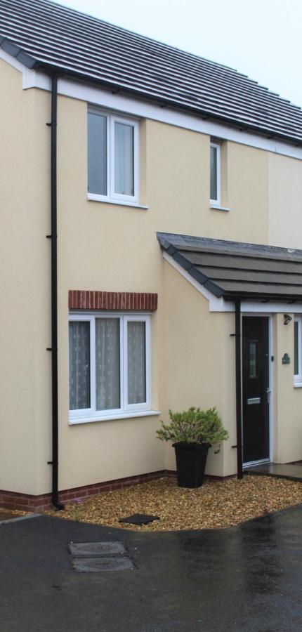 Home From Home Milford Haven Esterno foto